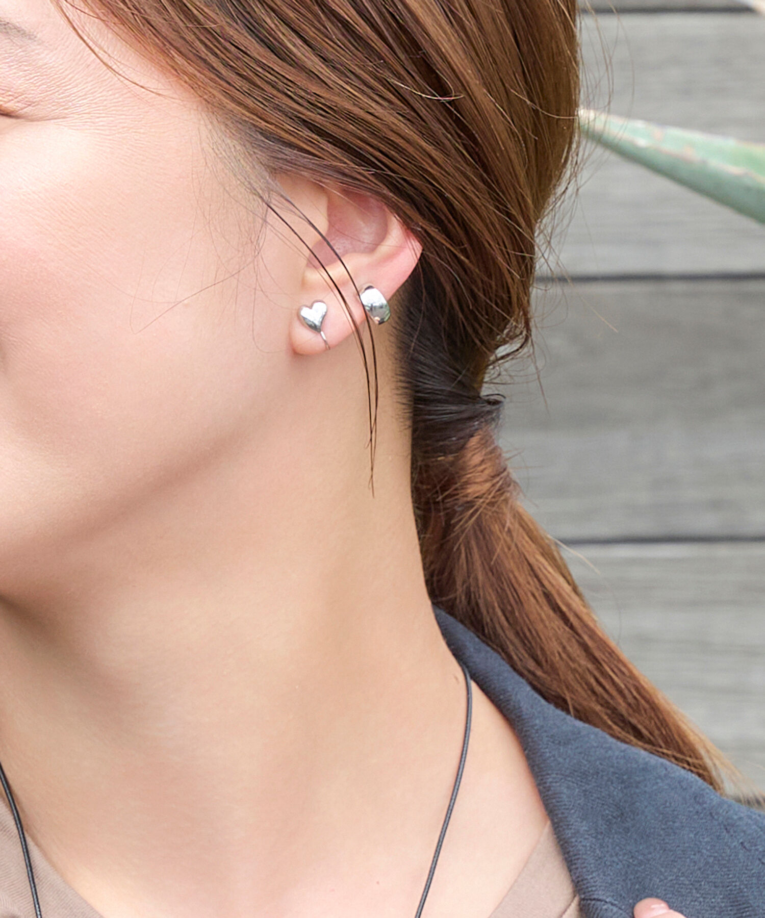 Phoebe「【金属アレルギー対応】【痛くないシリーズ】モードミニマルフープライトフィットイヤリング　シルバー」|イヤリング|