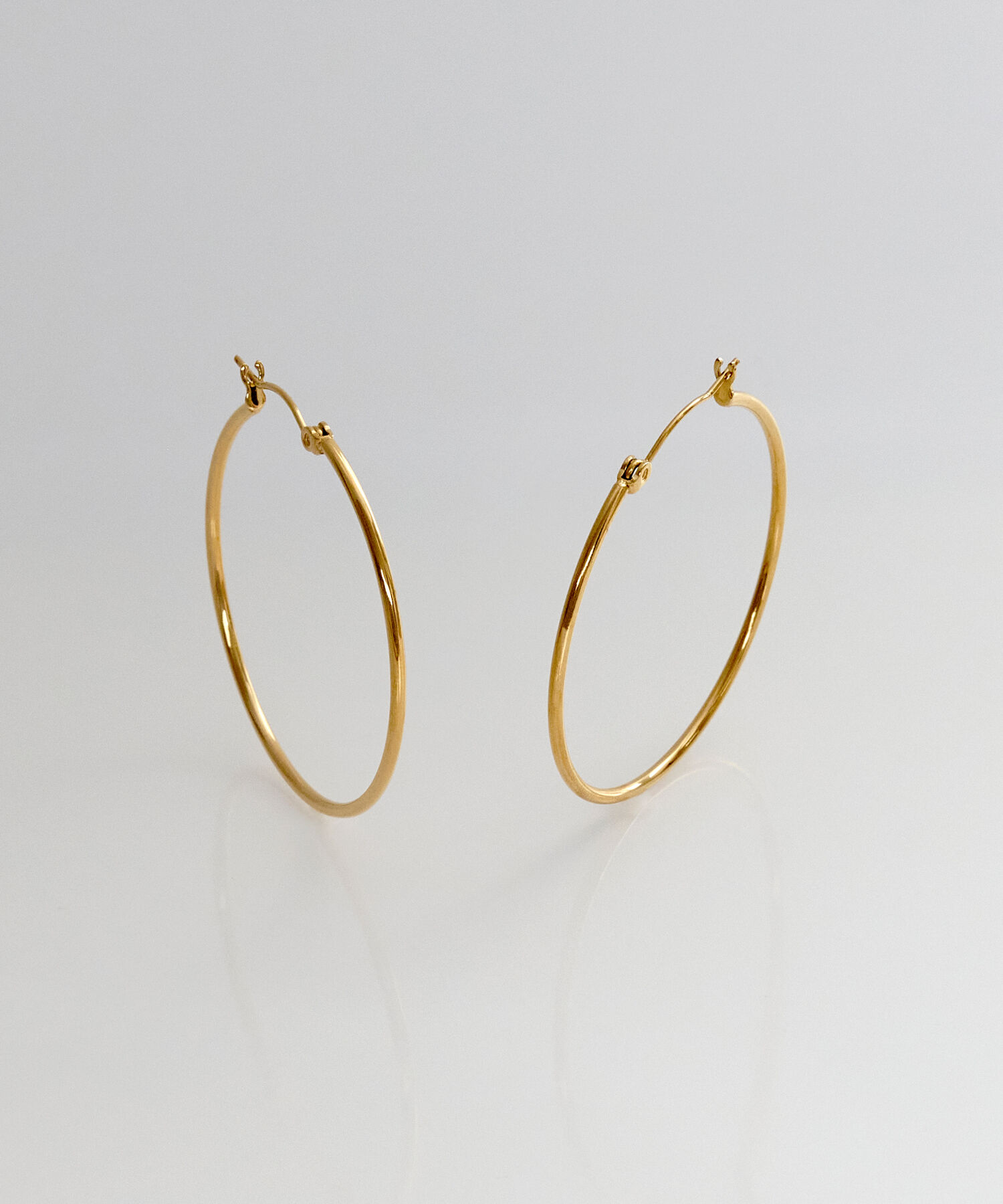 Phoebe「【金属アレルギー対応】デリケートフープピアス/サージカルステンレス」|ピアス|