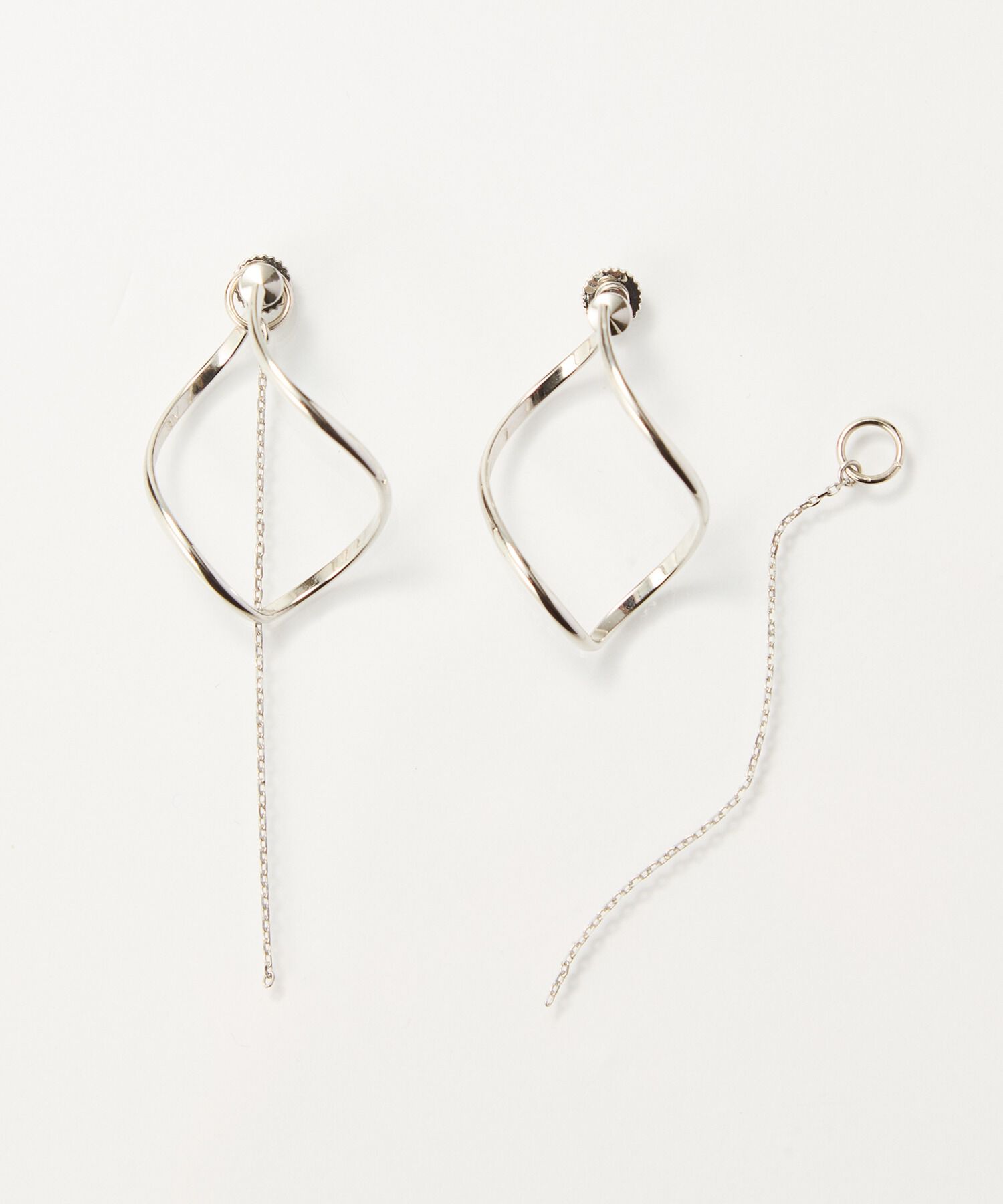 Phoebe「2wayグレースツイストラインイヤリング　シルバー」|イヤリング|