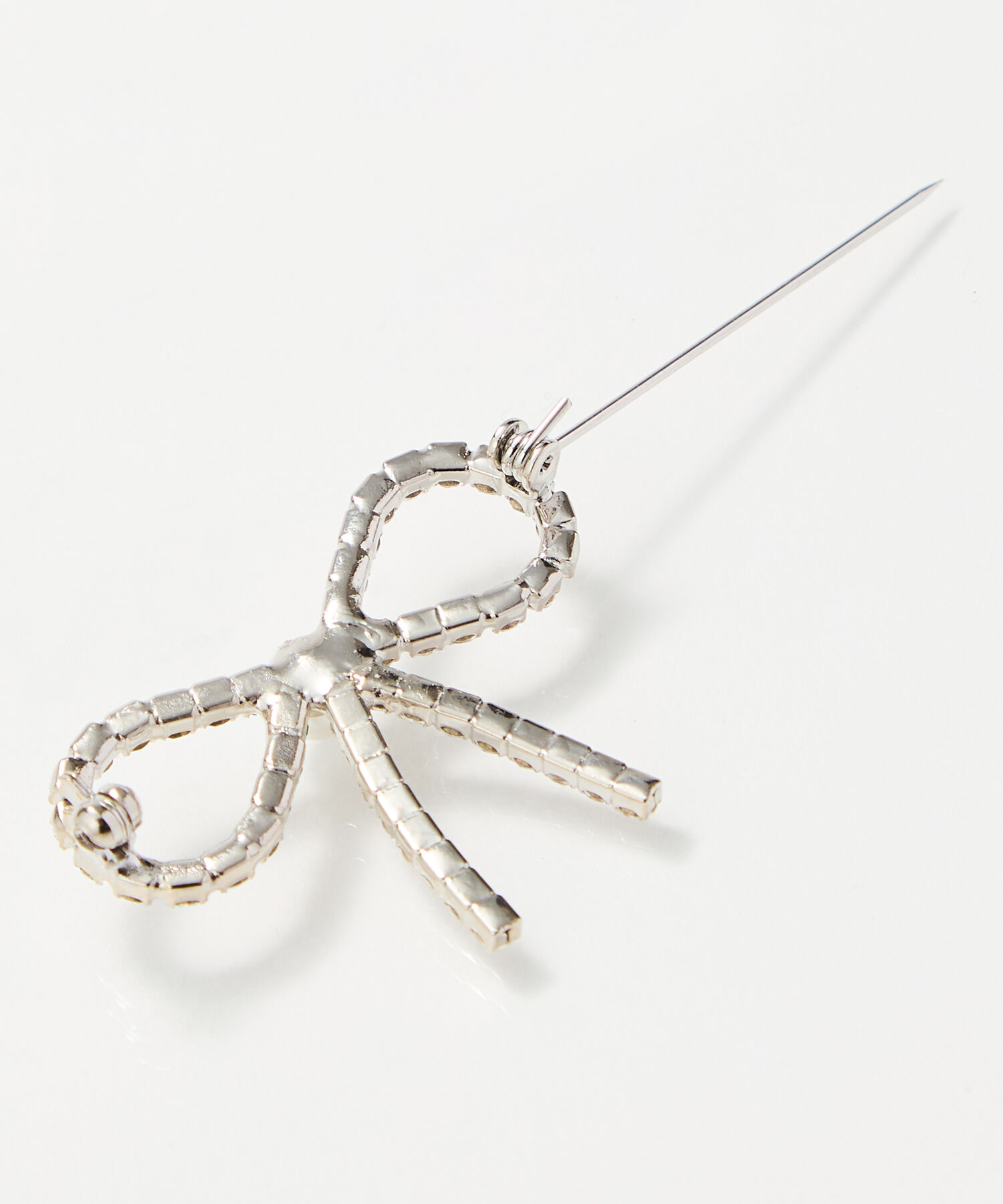 Phoebe「リボンパールビジューブローチ　シルバー」|ブローチ・コサージュ|