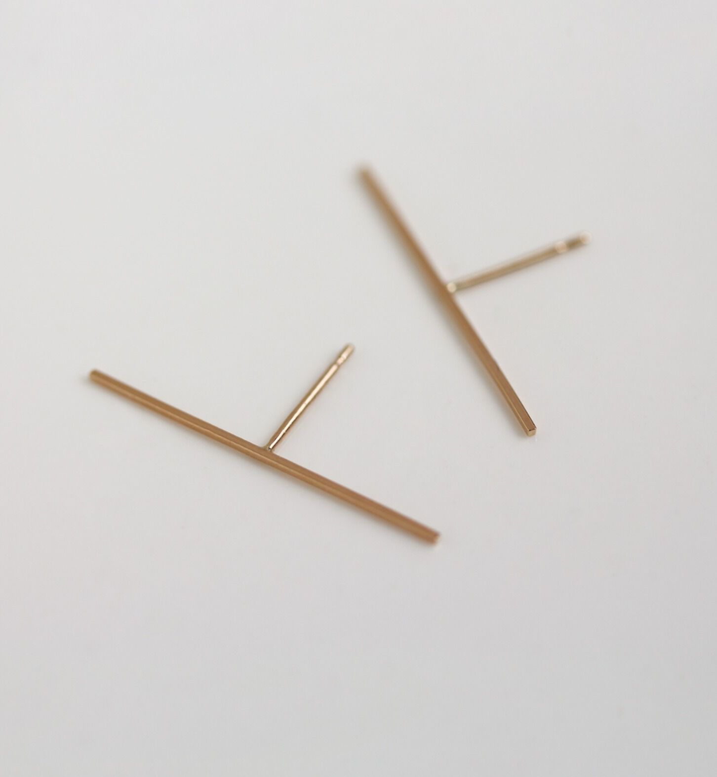  「ゴールド ライン ピアス | K10YG」|ピアス|