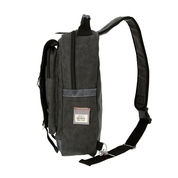 BACKYARD FAMILY「ボディバッグ メンズ かっこいい 通販 大容量 大きめ メガ a4 メガボディバッグ」|ショルダー・メッセンジャー|