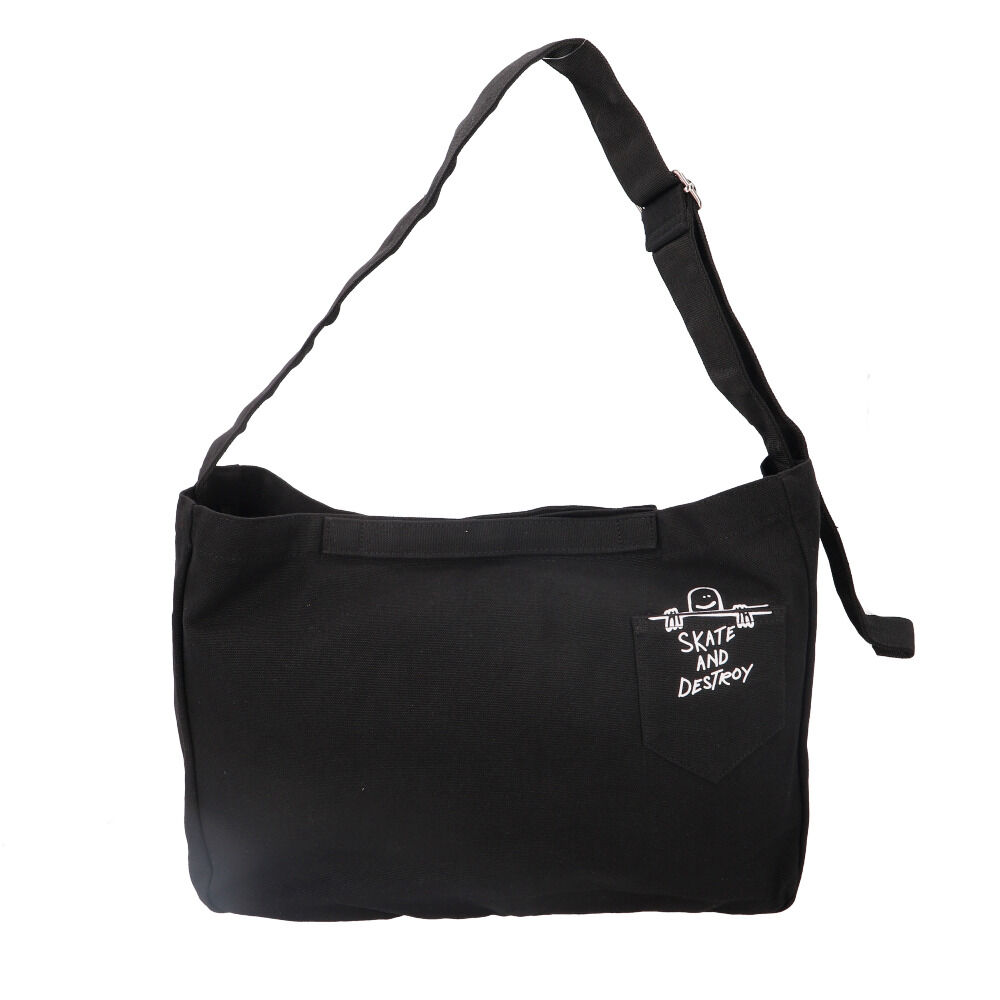 BACKYARD FAMILY「スラッシャー ショルダーバッグ THRASHER THR-274 通販 ショルダーバック 斜め掛け」|ショルダー・メッセンジャー|ブラック1