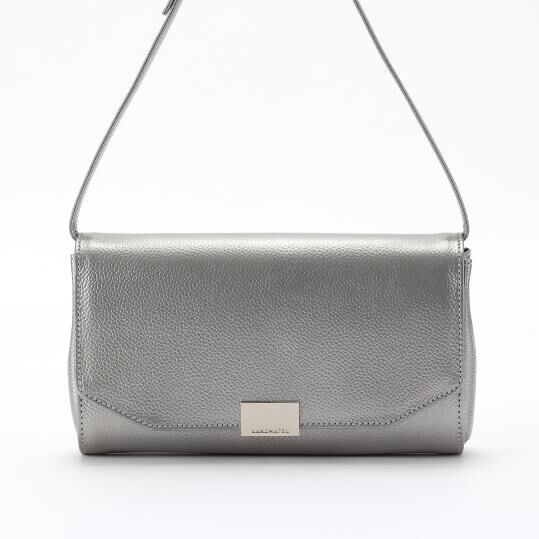 銀座かねまつ「M22556OTH 【本革】ウォレットバッグ」|財布|シルバー