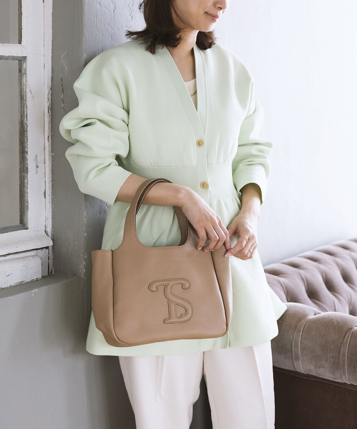 Samantha Thavasa「イタリアンシュリンクレザーバッグ 小サイズ」|ハンドバッグ|