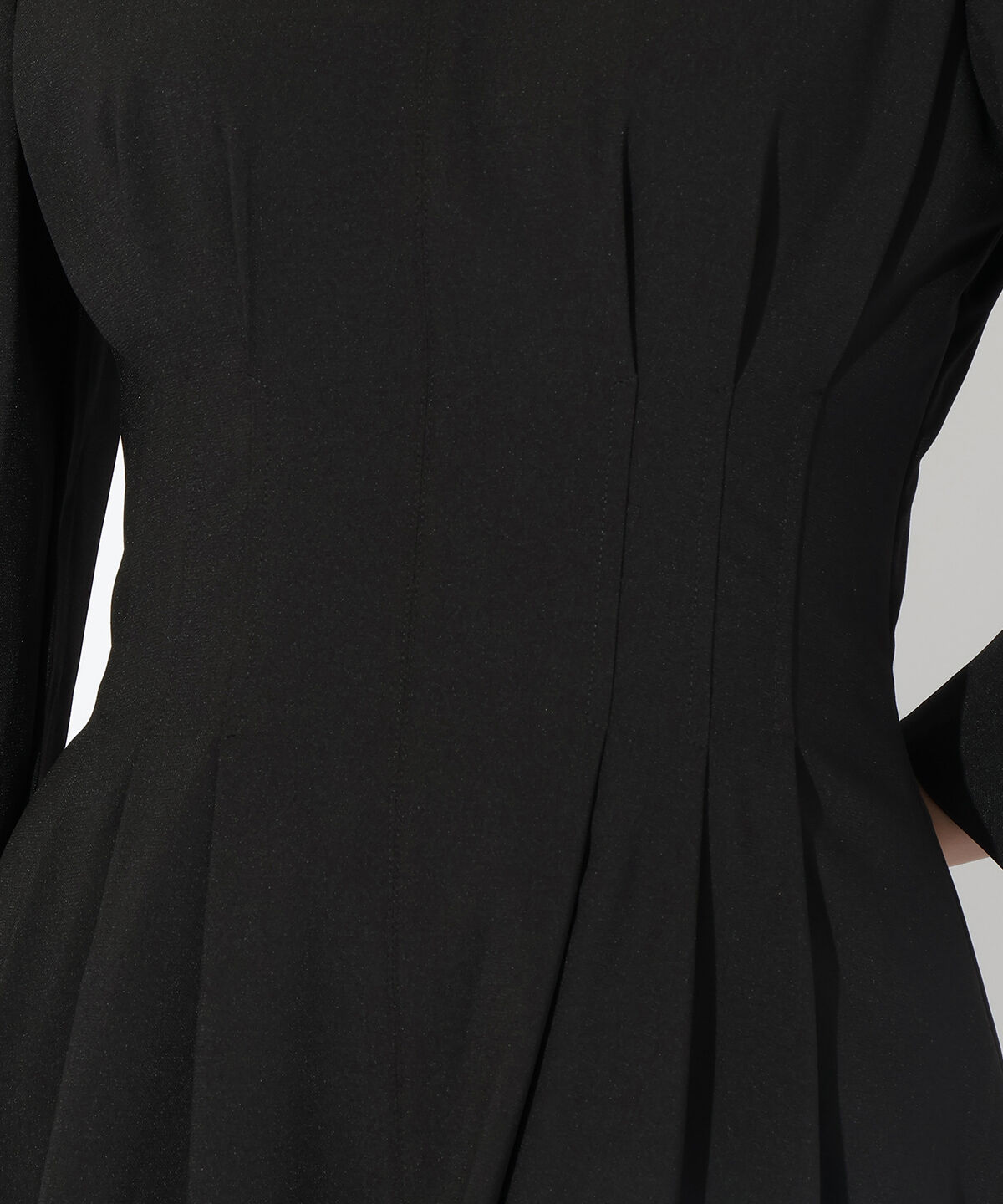 アンドクチュール「ウエストタックバックシャン長袖ワンピース」|ワンピース|