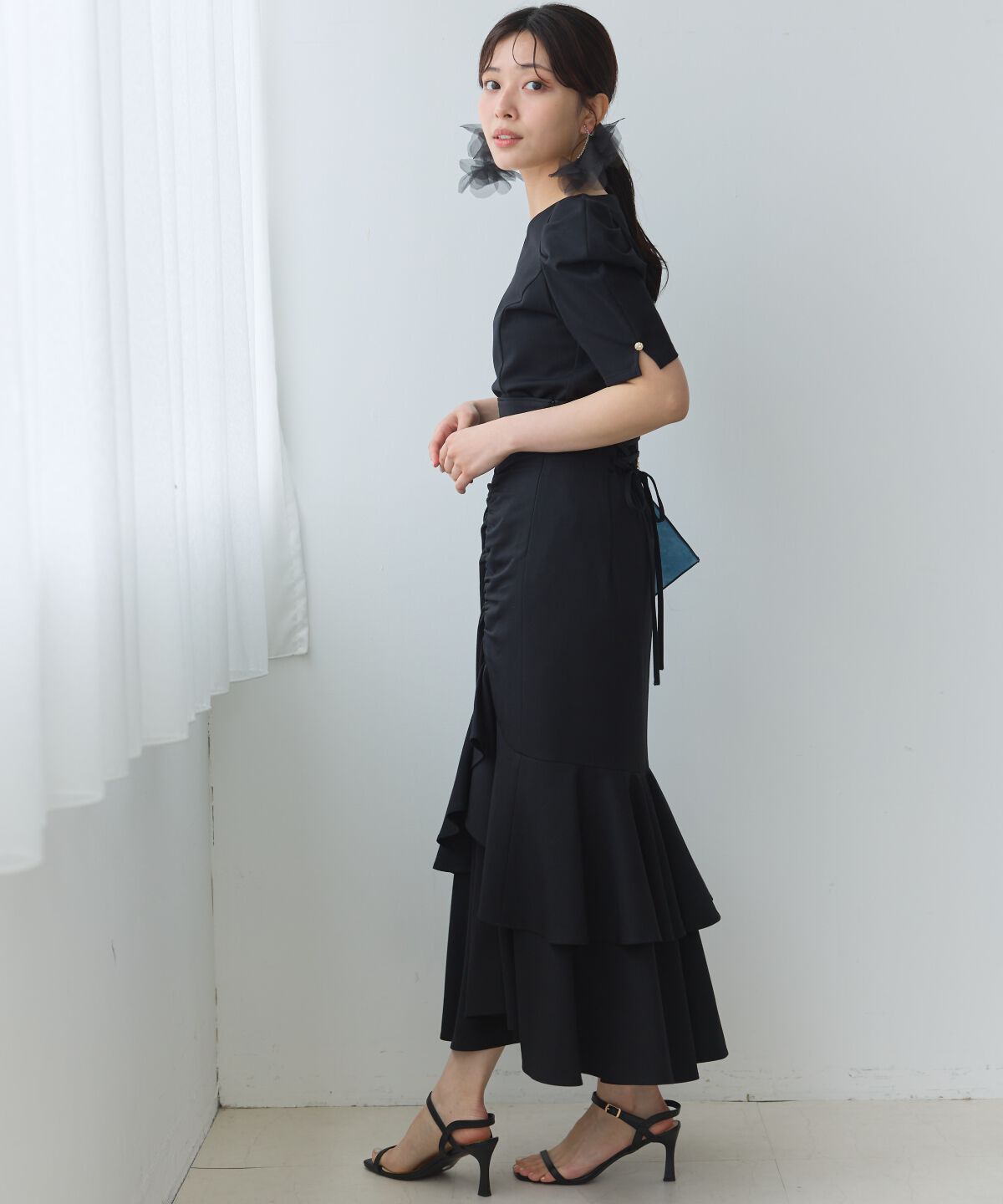 アンドクチュール「パワーショルダービジュープルオーバー」|Tシャツ・カットソー|