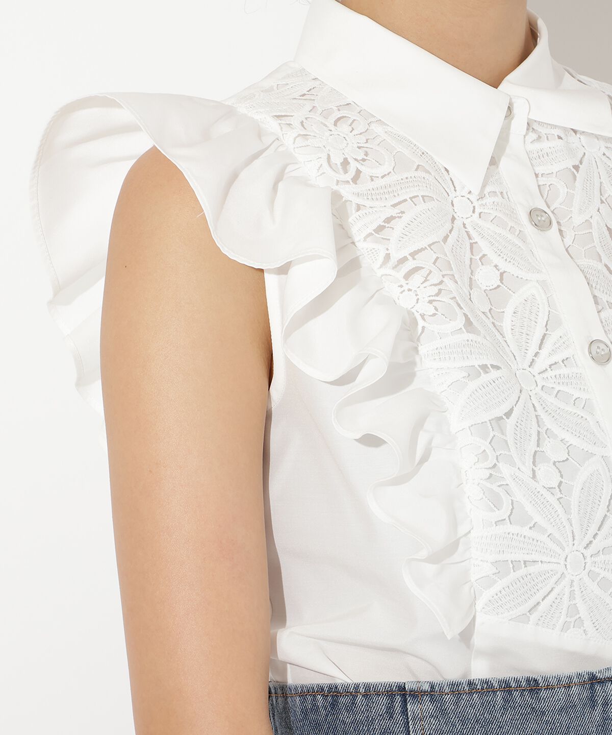 アンドクチュール「肩フリル刺繍シャツ」|シャツ・ブラウス|