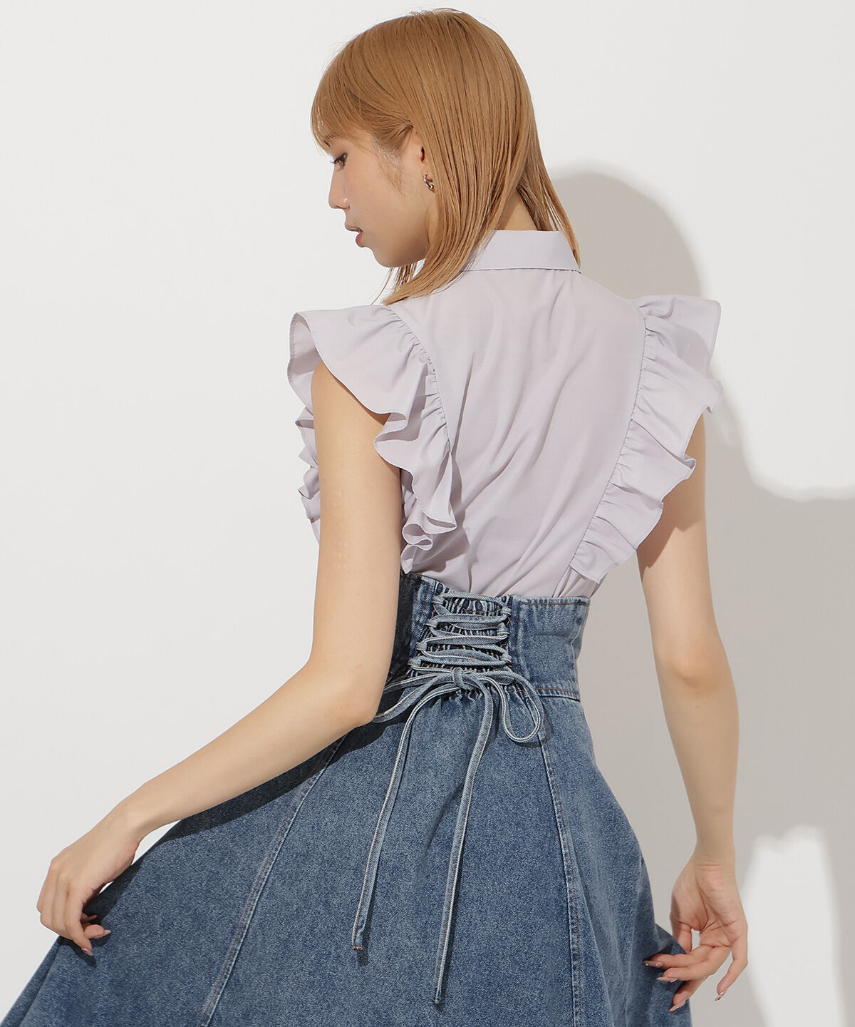 アンドクチュール「肩フリル刺繍シャツ」|シャツ・ブラウス|