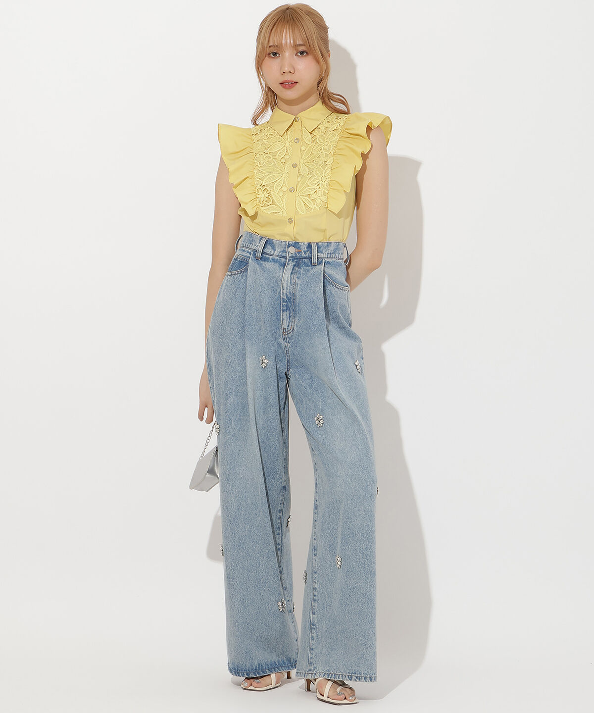 アンドクチュール「肩フリル刺繍シャツ」|シャツ・ブラウス|