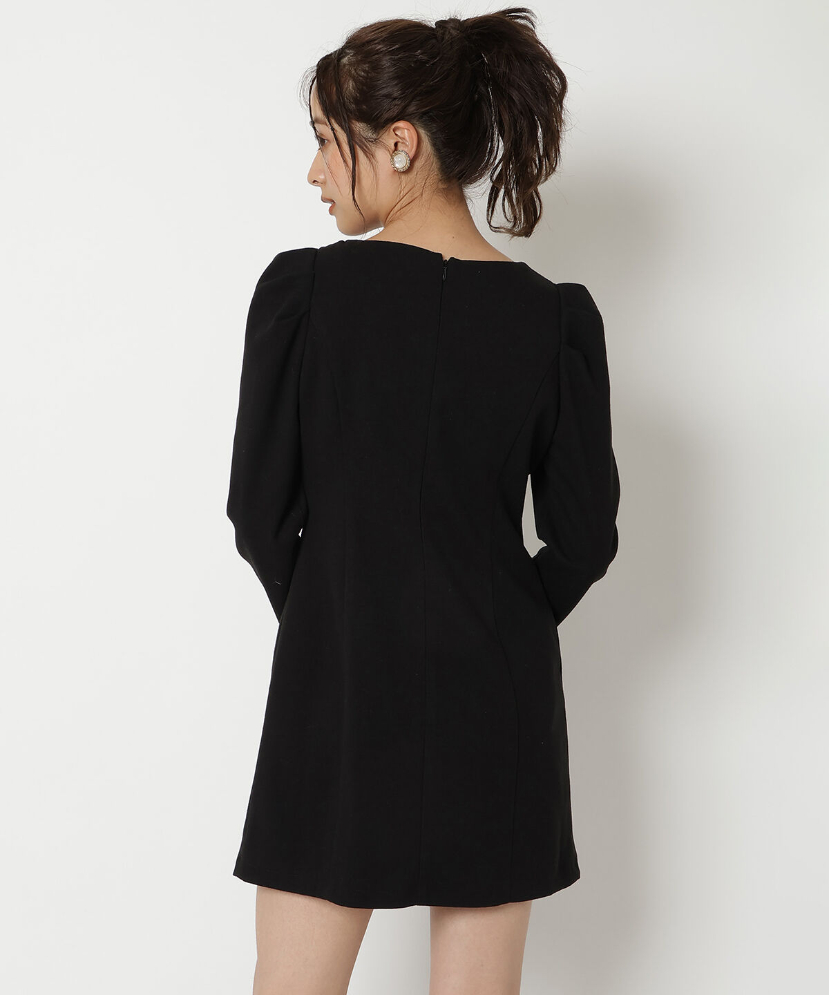 REDYAZEL「デコルテデザインパワショルミニワンピース」|ワンピース|