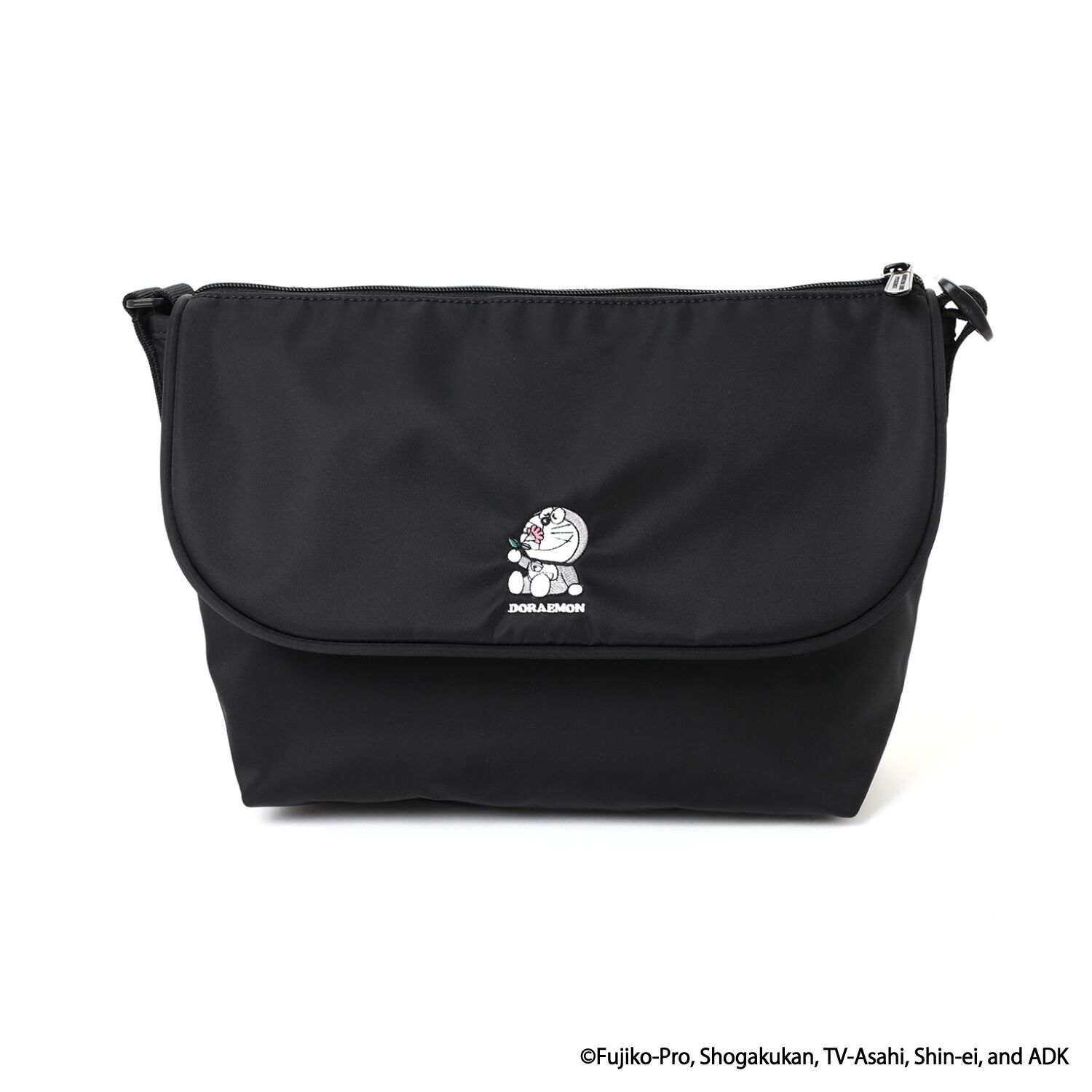 Manhattan Portage「NYLON MESSENGER BAG JR FLAP ZIPPER POCKET FLIGHT NYLON BACKING SE DORAEMON 25」|ショルダー・メッセンジャー|