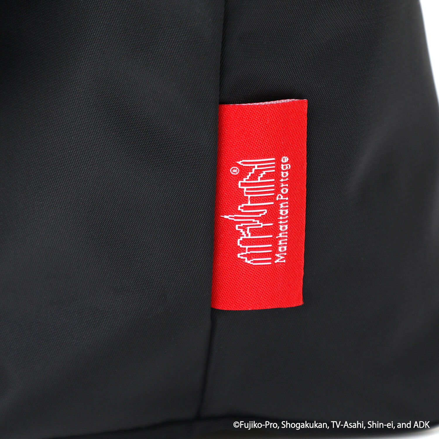 Manhattan Portage「NYLON MESSENGER BAG JR FLAP ZIPPER POCKET FLIGHT NYLON BACKING SE DORAEMON 25」|ショルダー・メッセンジャー|