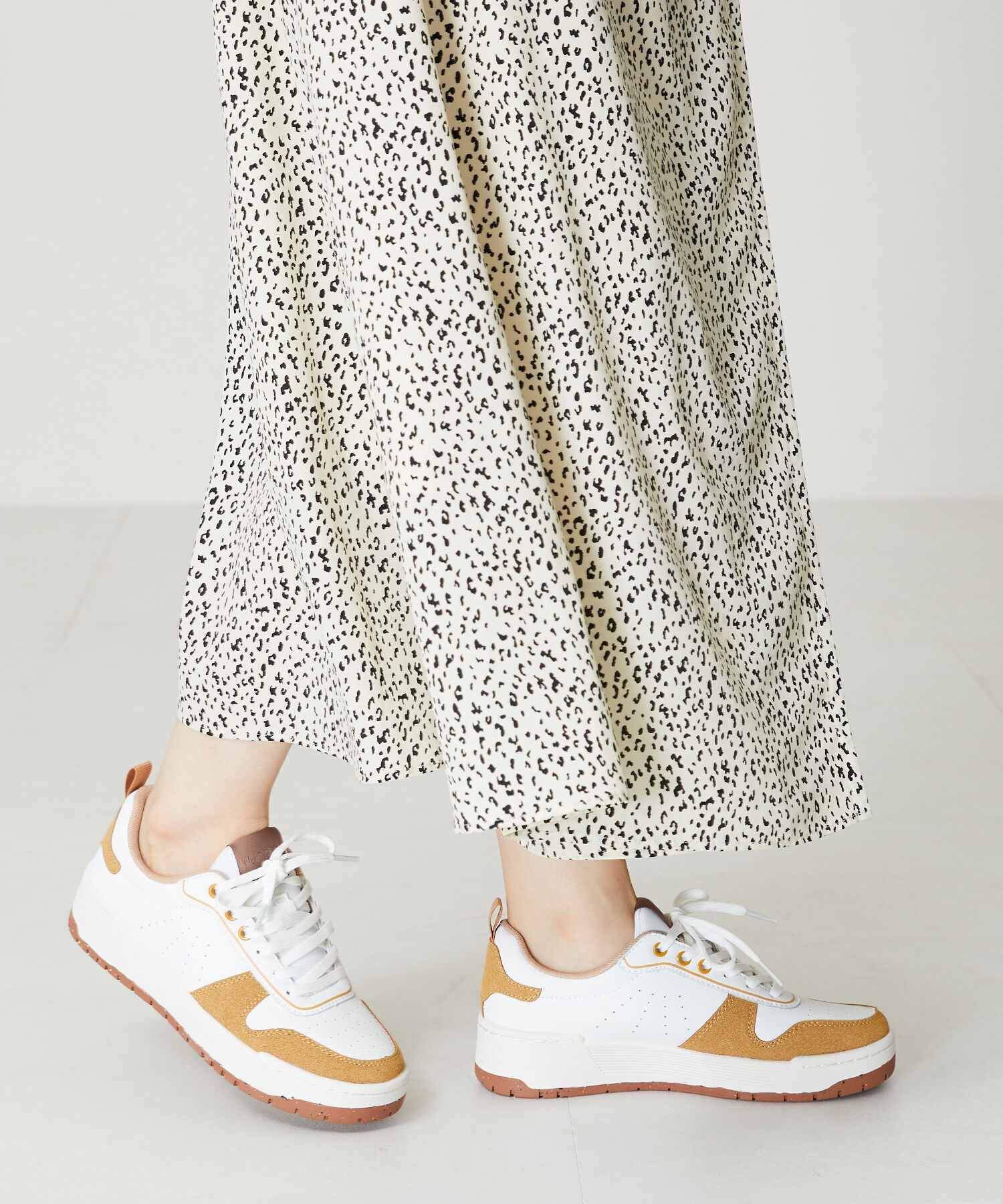 ORiental TRaffic「【トレンド】パンチングミッドソールスニーカー/OT3725 スニーカー 定番 人気 売れてる」|スニーカー|