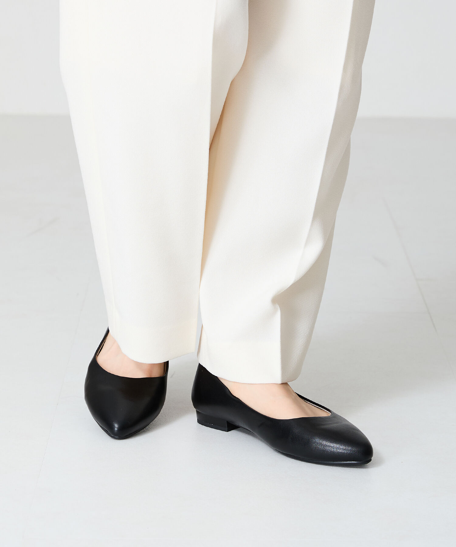 ORiental TRaffic「【WEB限定 / 累計15万足突破】ポインテッドトゥ フラット パンプス /R-4007 通勤靴 厚手クッション」|パンプス|