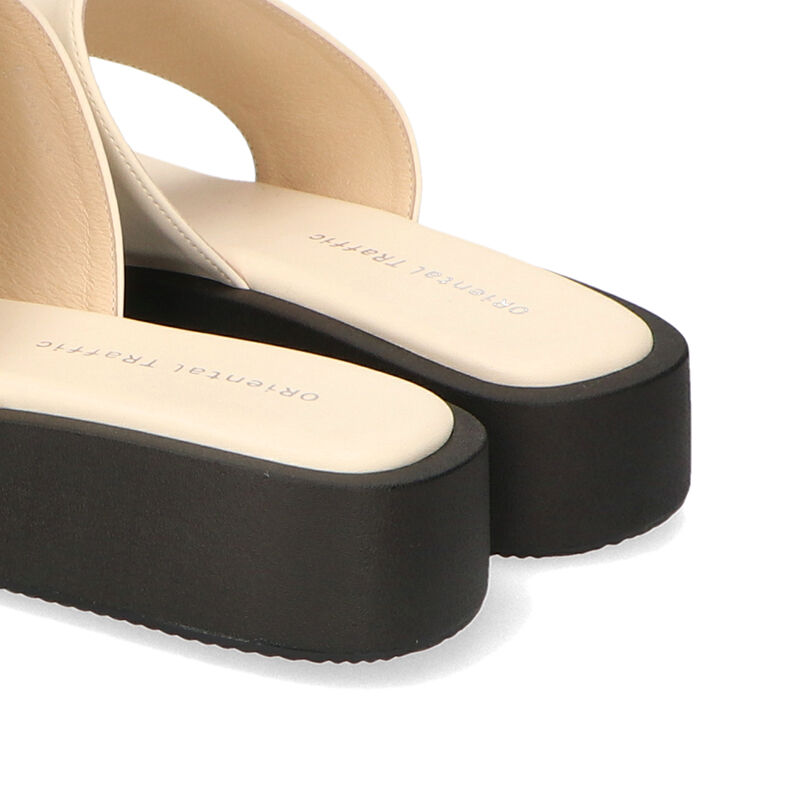 ORiental TRaffic「【アウトレット価格】厚底トングサンダル/31241」|サンダル|