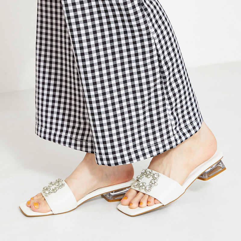 ORiental TRaffic「ビジューモチーフクリアヒールサンダル/31232」|サンダル|WHITE