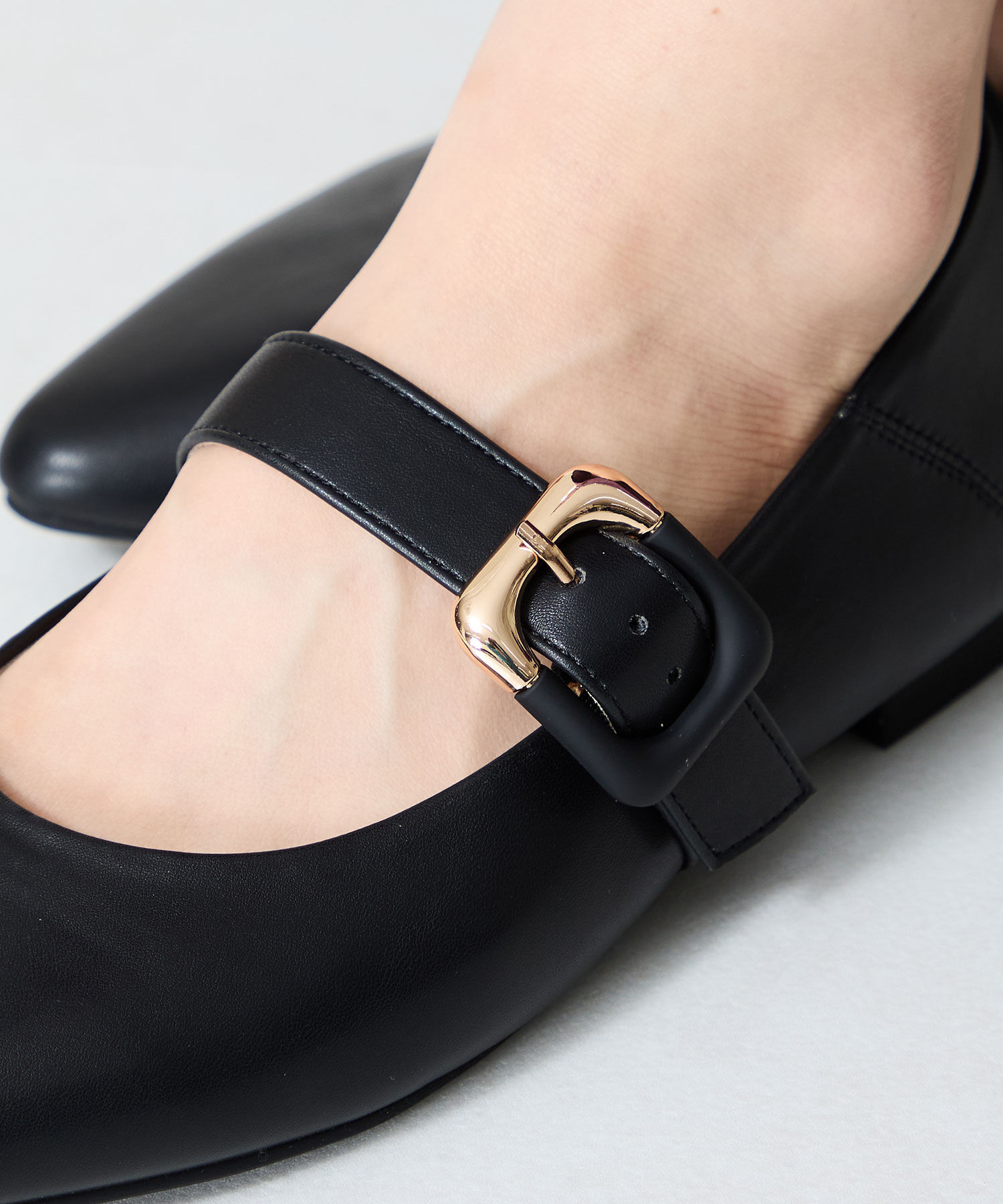 WA Oriental TRaffic「●2025春夏新作●配色バックル柔らかフラットパンプス/52118 パンプス フィット クッション 人気 トレンド」|パンプス|