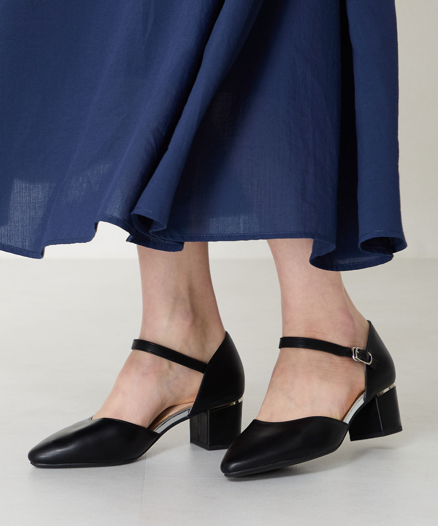 ORiental TRaffic「【WEB限定】アーモンドトゥ セパレートパンプス /55103 ストラップパンプス 太ヒール オフィス」|パンプス|