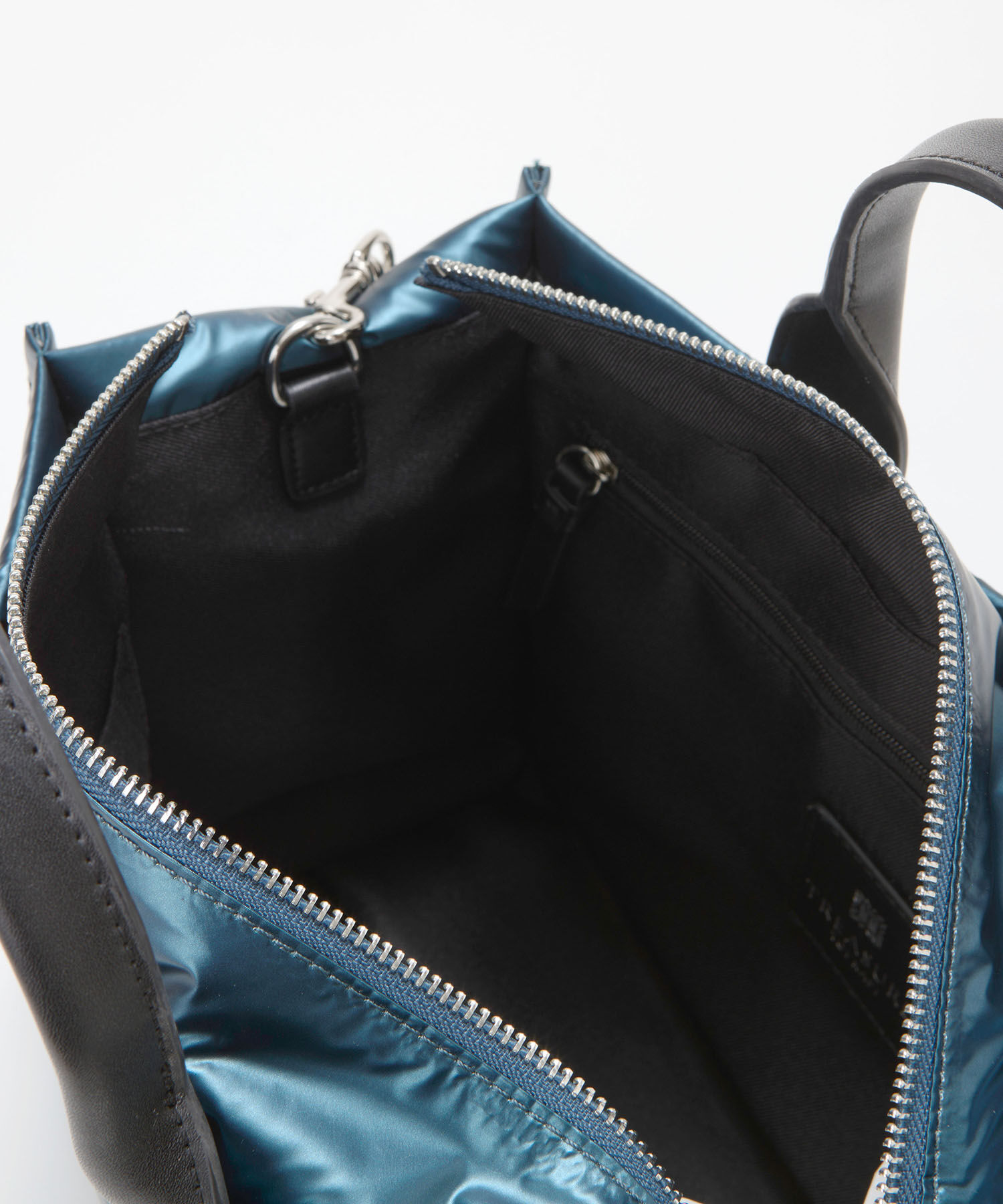 TOPKAPI TREASURE「【TREASURE TOPKAPI】メタリック パデット ショルダー付 トートバッグ」|トートバッグ|