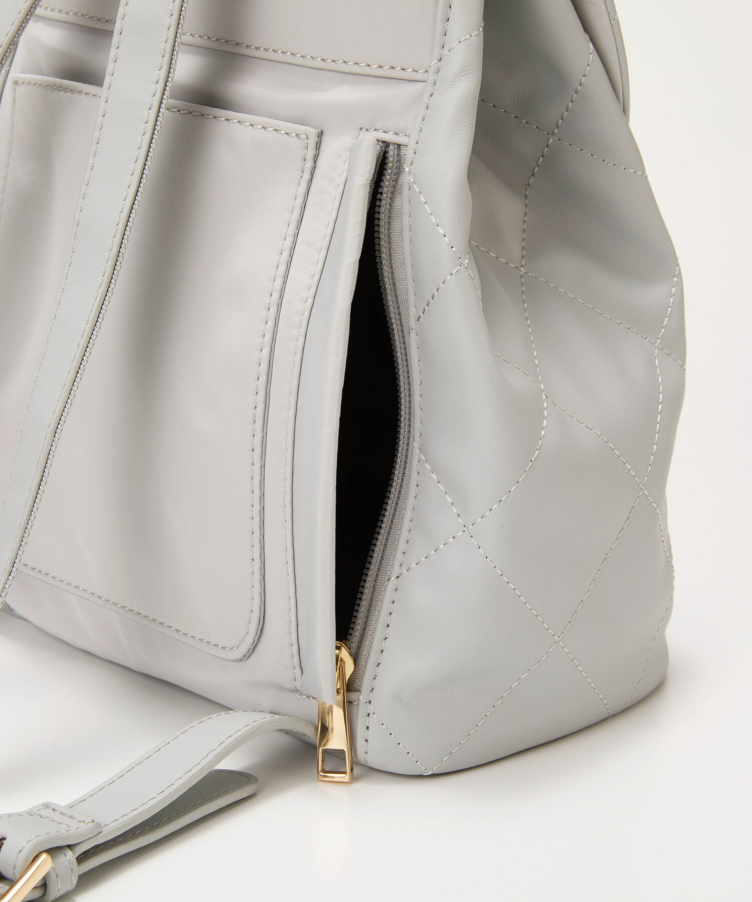 TOPKAPI TREASURE「【TREASURE TOPKAPI】ソフトレザー キルティング チェーン付き ミニ リュック」|リュック|