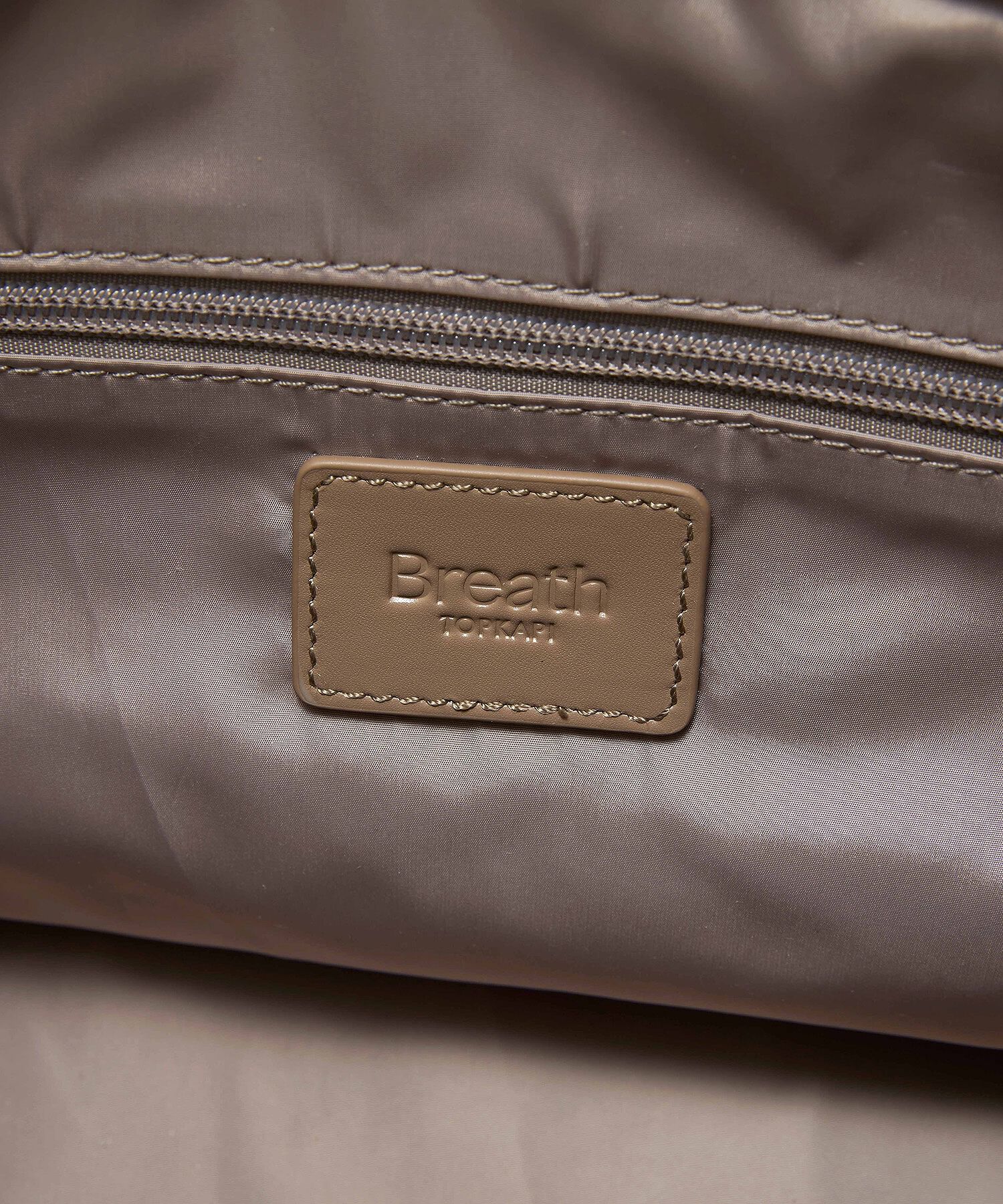 TOPKAPI BREATH「【Breath TOPKAPI】Freely フリーリー ナイロン ロゴテープ  トートバッグ A4対応」|トートバッグ|