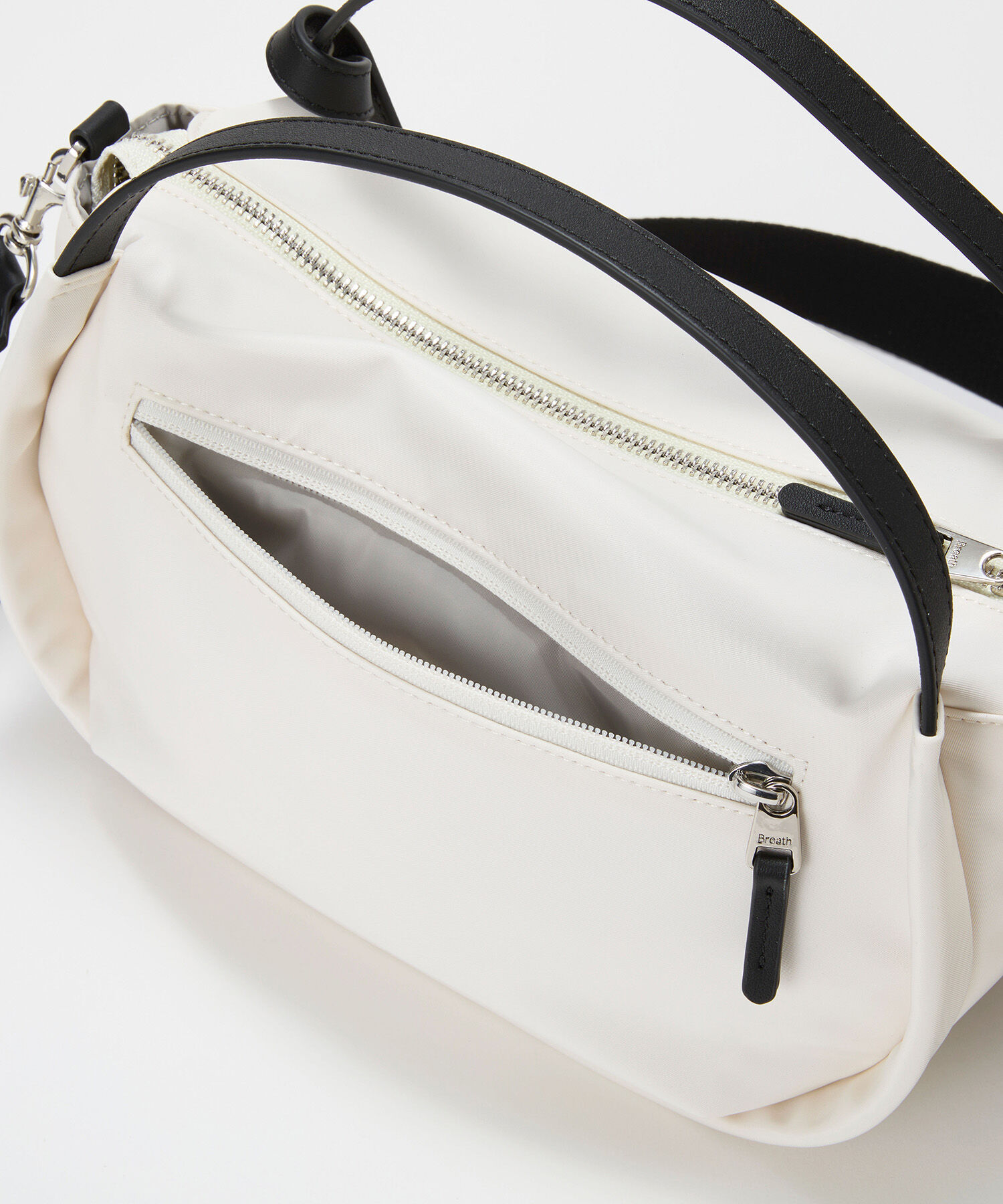 TOPKAPI BREATH「【Breath TOPKAPI】【撥水】ツヤ ナイロン ショルダー付き ラウンド トートバッグ」|トートバッグ|