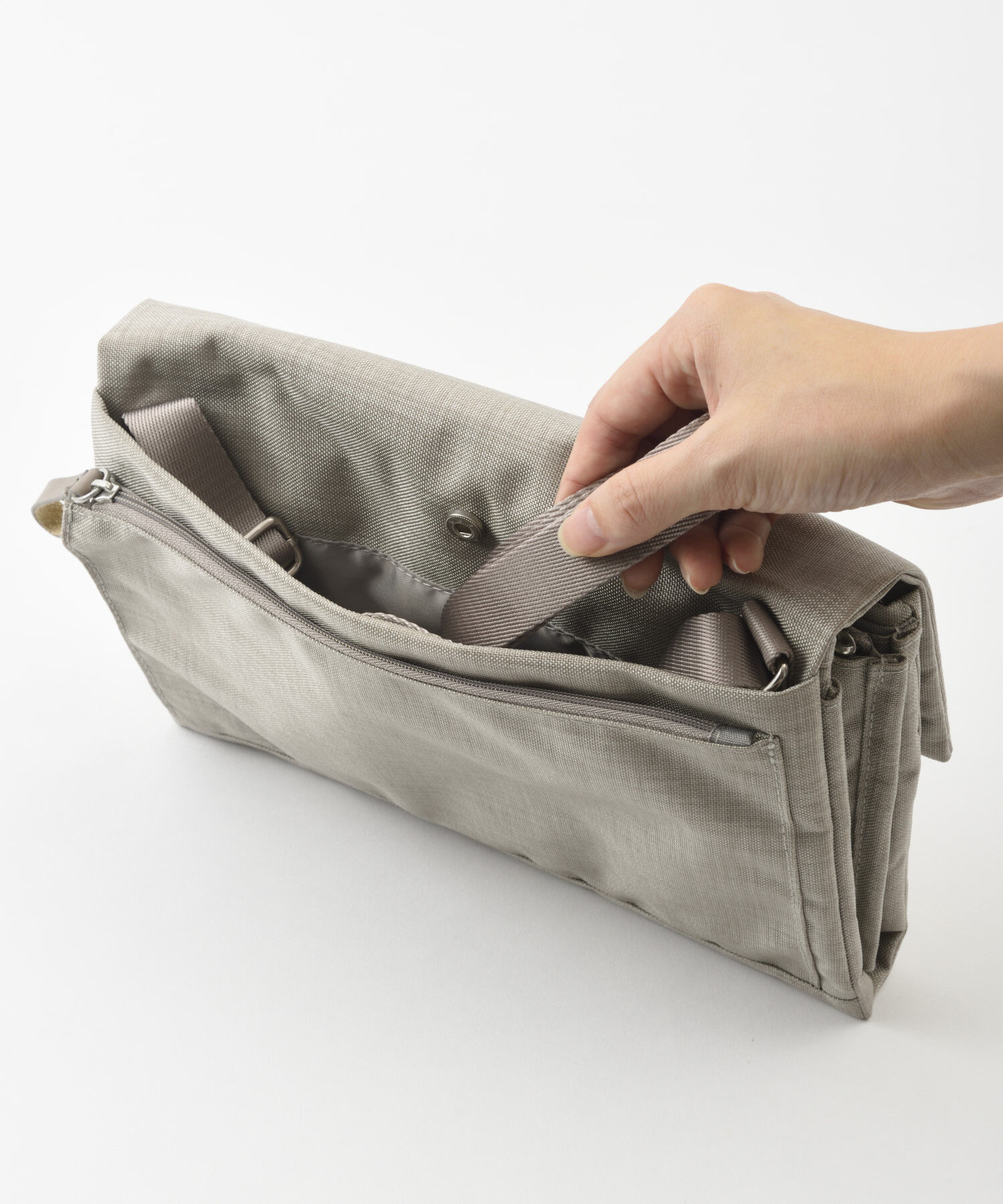 MILESTO「STLAKT マルチショルダーバッグ」|ショルダー・メッセンジャー|