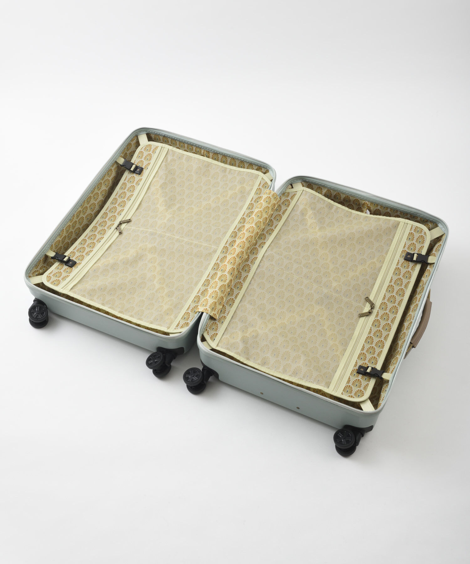 MILESTO「MILESTO UTILITY  ハードキャリー75L ストッパー付」|キャリーケース|