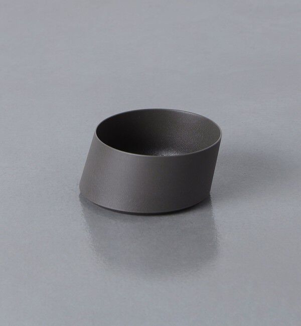 Style for Living「＜ARAS＞ななめ小鉢」|食器・キッチングッズ|DK.GRAY