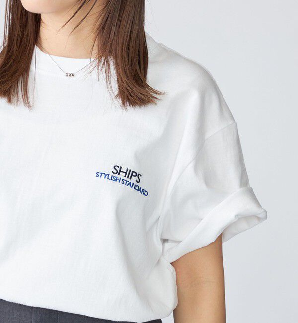 SHIPS「【WEB限定】SHIPS: STYLISH STANDARD ロゴ 刺繍 Tシャツ」|Tシャツ・カットソー|