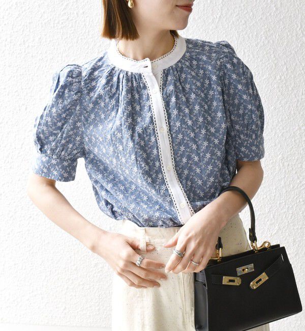 SHIPS any「SHIPS any: エンブロイダリー シャンブレー スタンドカラー パフ ブラウス」|シャツ・ブラウス|