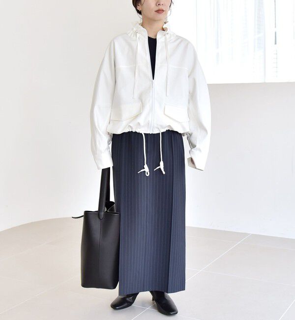 quaranciel「《予約》quaranciel:〈手洗い可能〉ギャザー スタンドカラー ドロスト ショート ブルゾン」|ブルゾン・スタジャン|