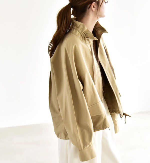 quaranciel「《予約》quaranciel:〈手洗い可能〉ギャザー スタンドカラー ドロスト ショート ブルゾン」|ブルゾン・スタジャン|