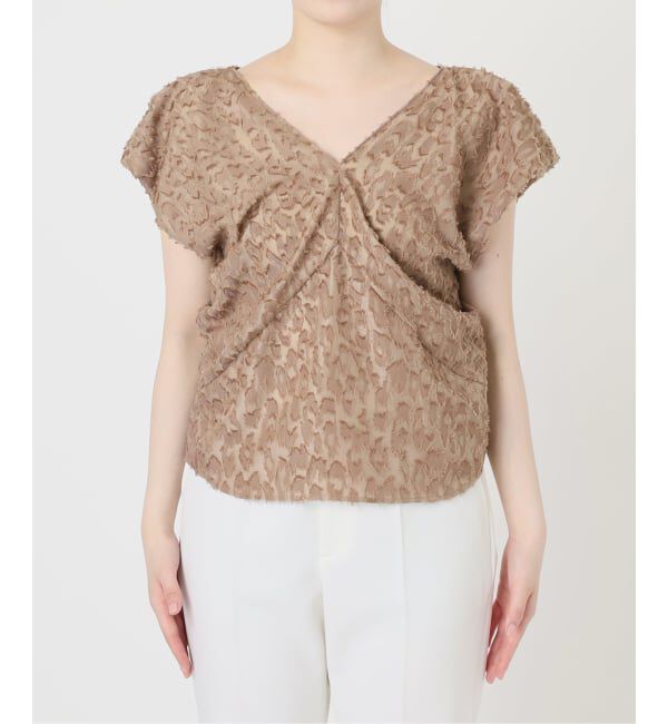 NOBLE「【洗える】レオパードジャガードデコルテVブラウス」|シャツ・ブラウス|