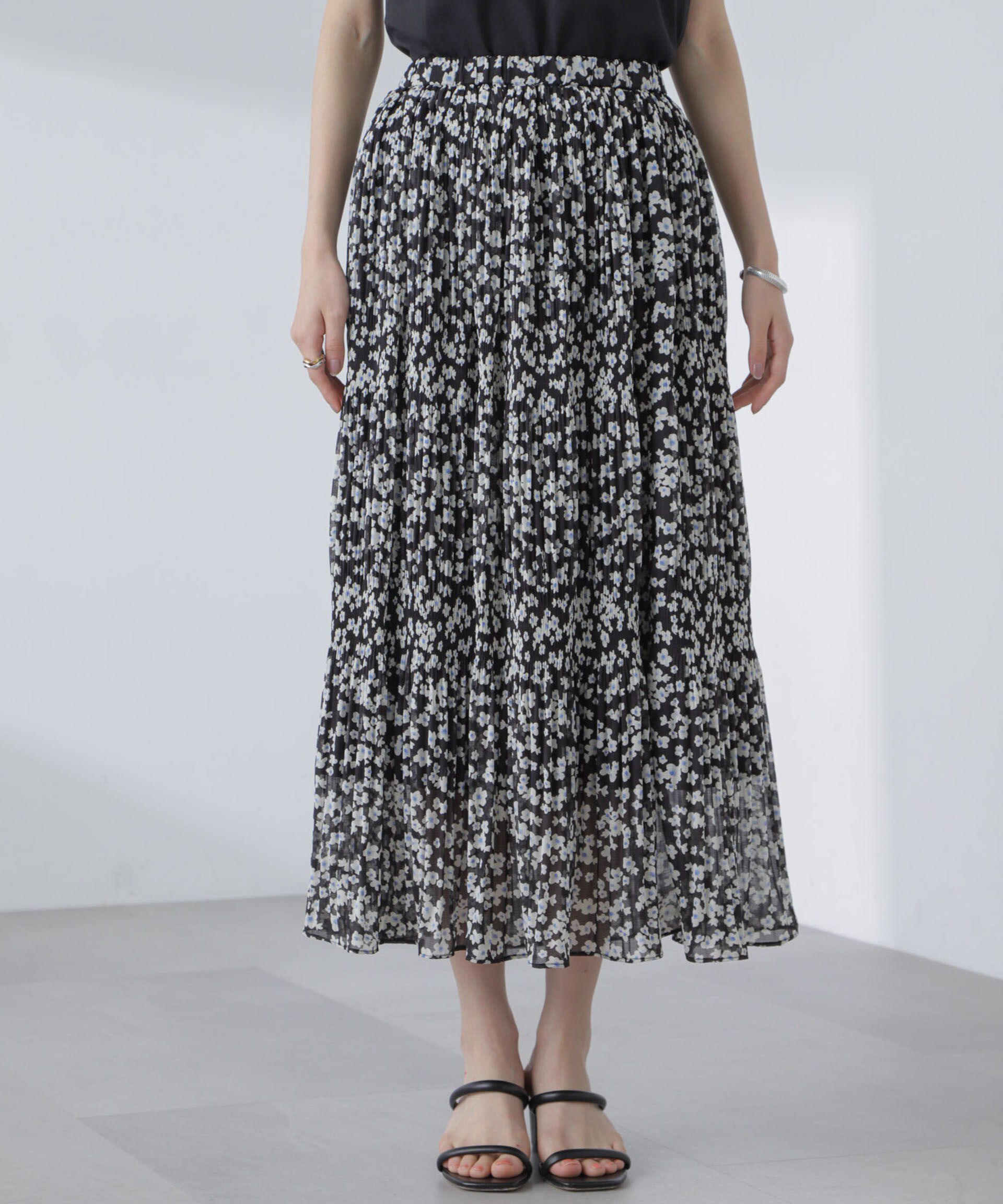 nano･universe「小花柄マジョリカプリーツスカート」|スカート|