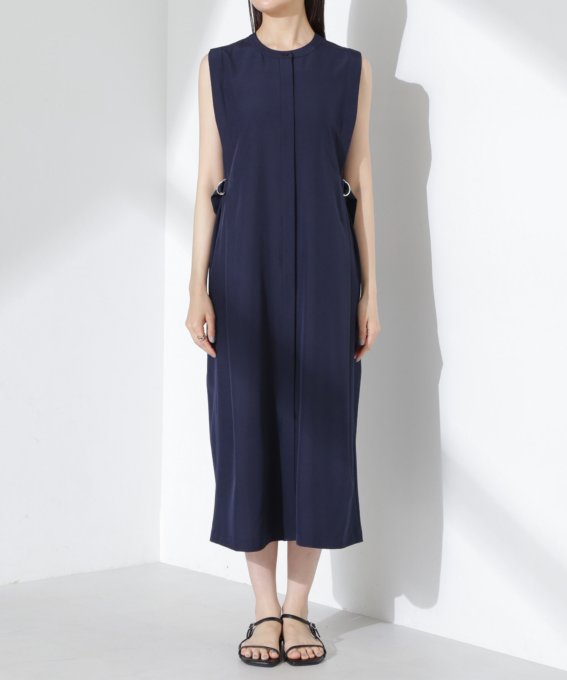 nano･universe「オープンフロントノースリーブワンピース」|ワンピース|