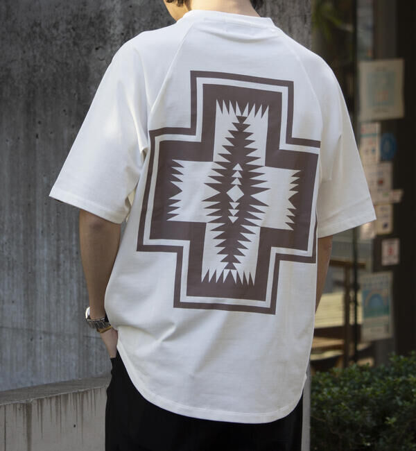 GLOSTER「【PENDLETON/ペンドルトン】バックプリント ラグランTシャツ ラウンドテール」|Tシャツ・カットソー|オフホワイト