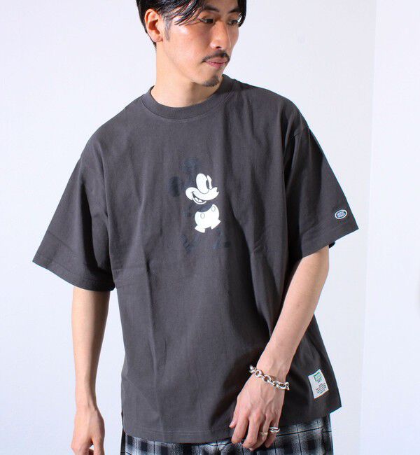 GLOSTER「【MICKEY&times;DISCUS ATHLETIC】コラボ プリント 半袖 クルーネックTシャツ」|Tシャツ・カットソー|