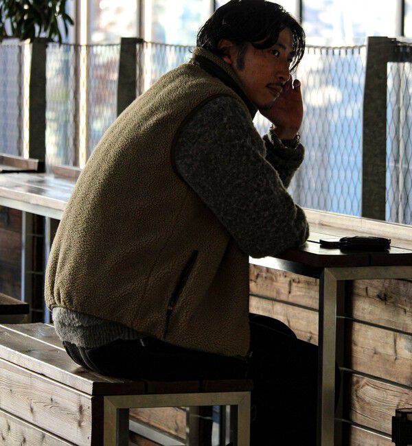 GLOSTER「【2WAYで着回せる】【UNISEX】GLOSTER配色別注 TAIONボア&times;ダウンベスト」|ダウンベスト・ベスト|