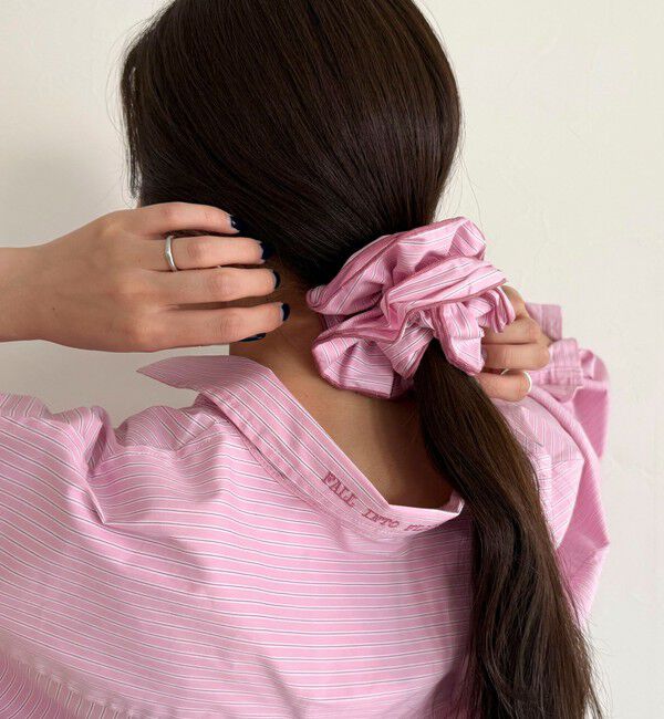 fredy emue「ストライプシュシュ」|ヘアゴム・シュシュ|ピンク系その他