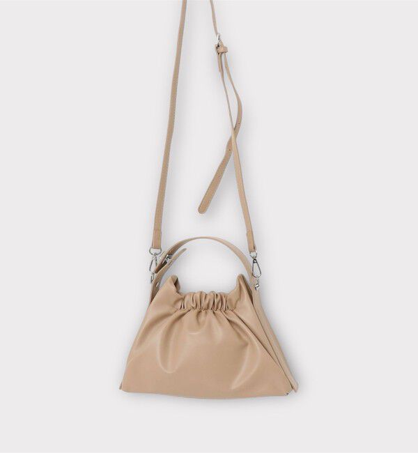 fredy emue「ギャザー三角ワンハンドルバッグ」|ショルダー・メッセンジャー|