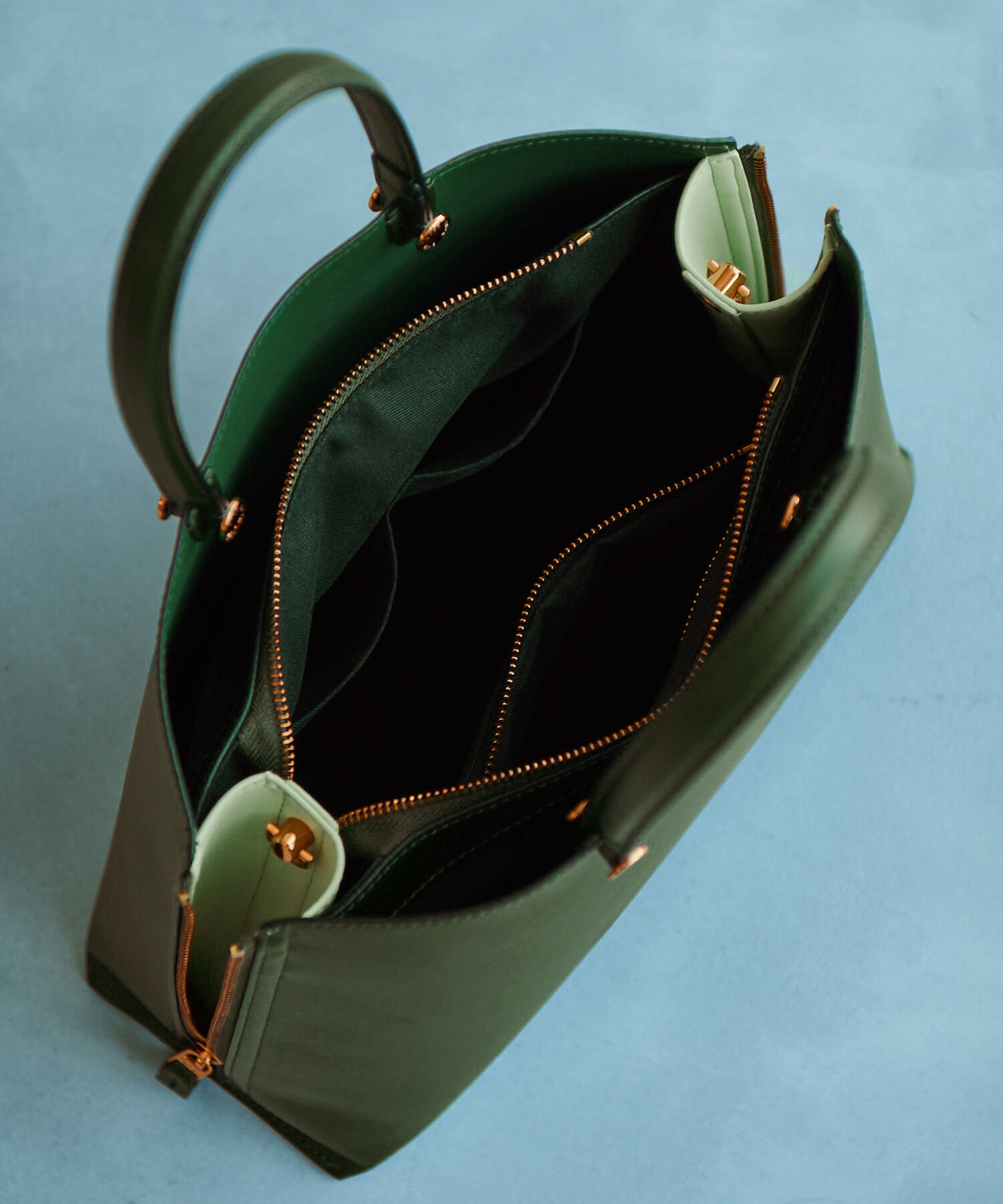 E'POR「【E'POR】Y BAG Medium（サイドジップトートバッグ）/一部WEB限定」|ハンドバッグ|