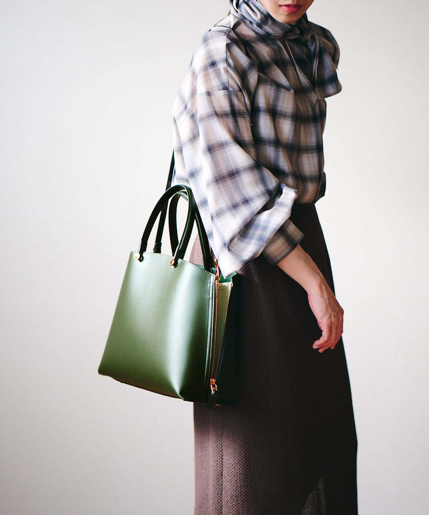 E'POR「【E'POR】Y BAG Medium（サイドジップトートバッグ）/一部WEB限定」|ハンドバッグ|