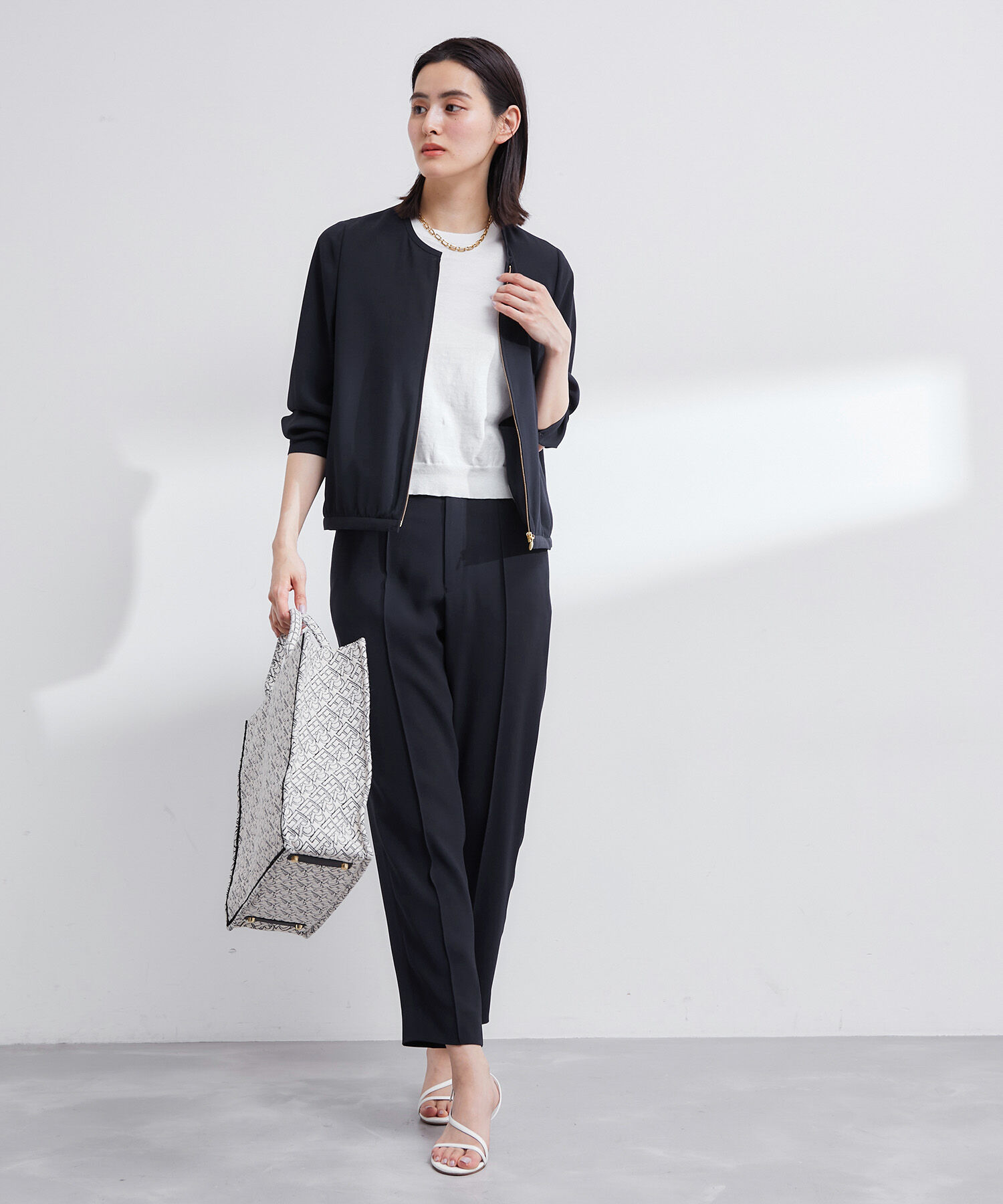 ROPE「【撥水加工】【洗える】とろみドライタッチノーカラーブルゾン/セットアップ対応」|ブルゾン・スタジャン|