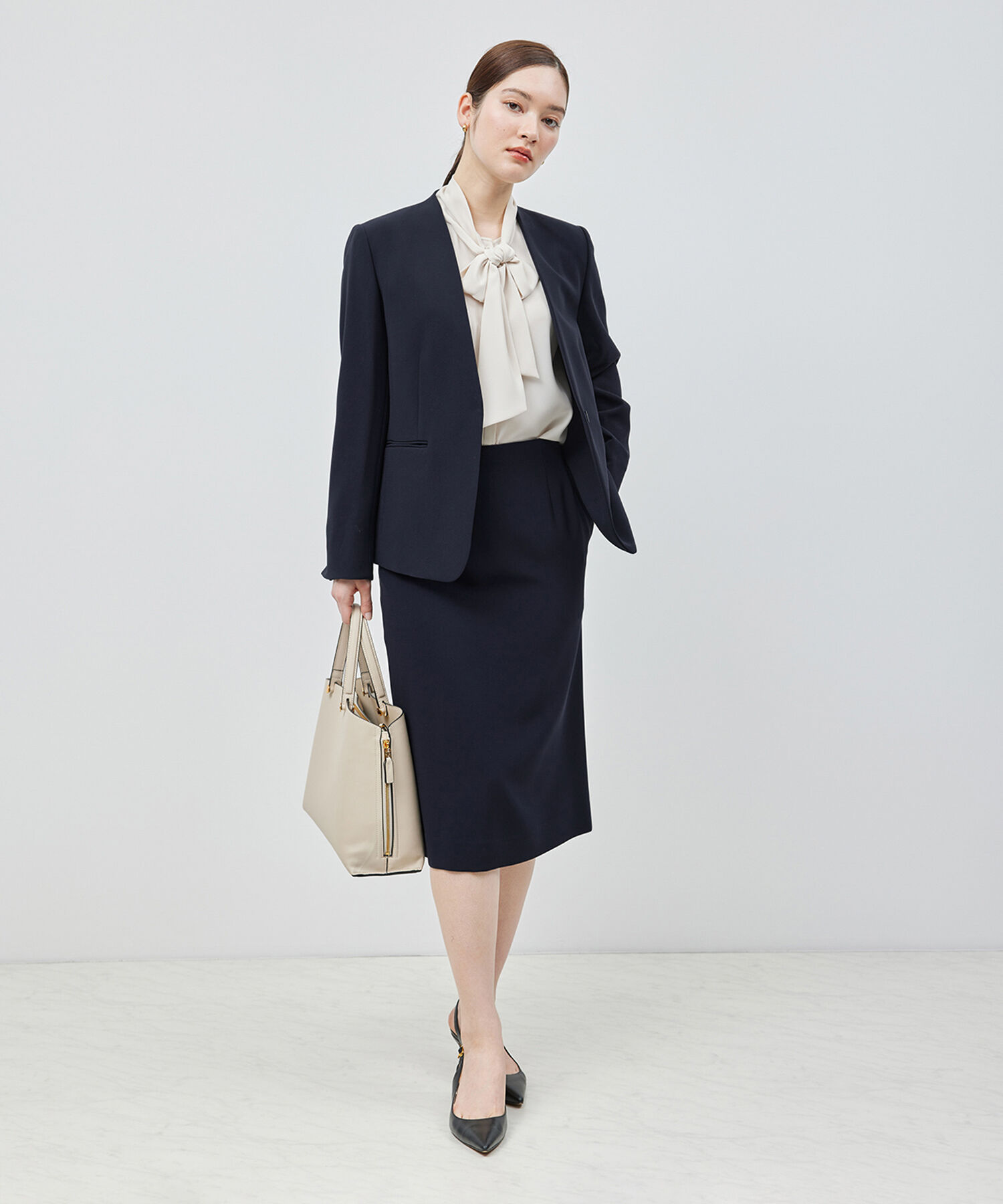 ROPE「トリアセテートダブルクロスVネックジャケット【セレモニー/通勤対応】【洗える】」|ノーカラージャケット|