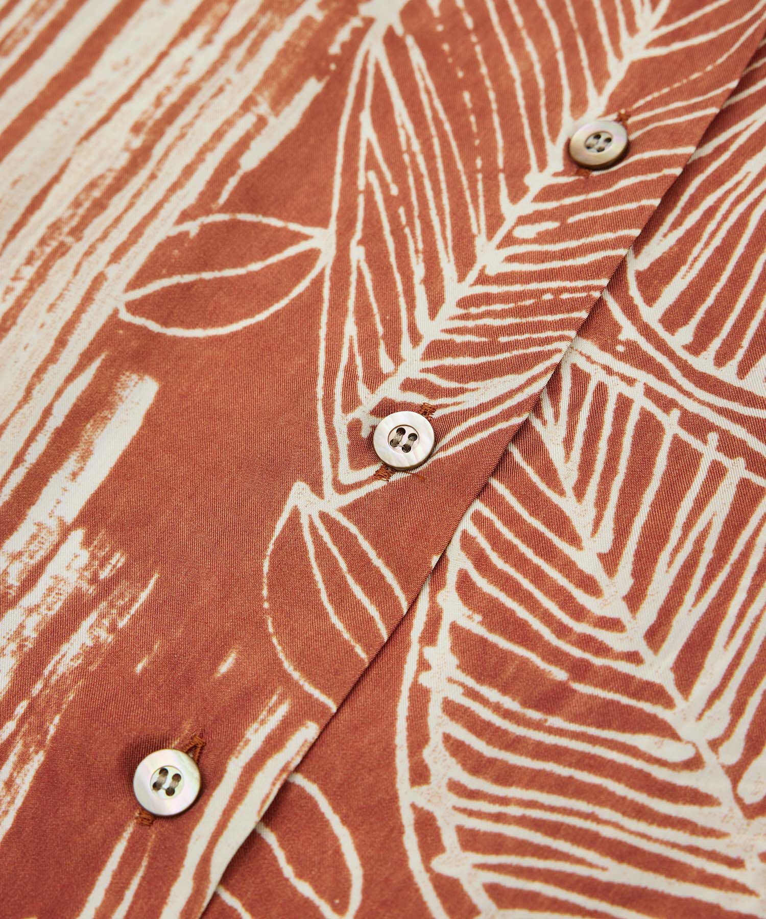 ROPE「【IPEKER】ニュアンスボタニカル開襟シャツ」|シャツ・ブラウス|