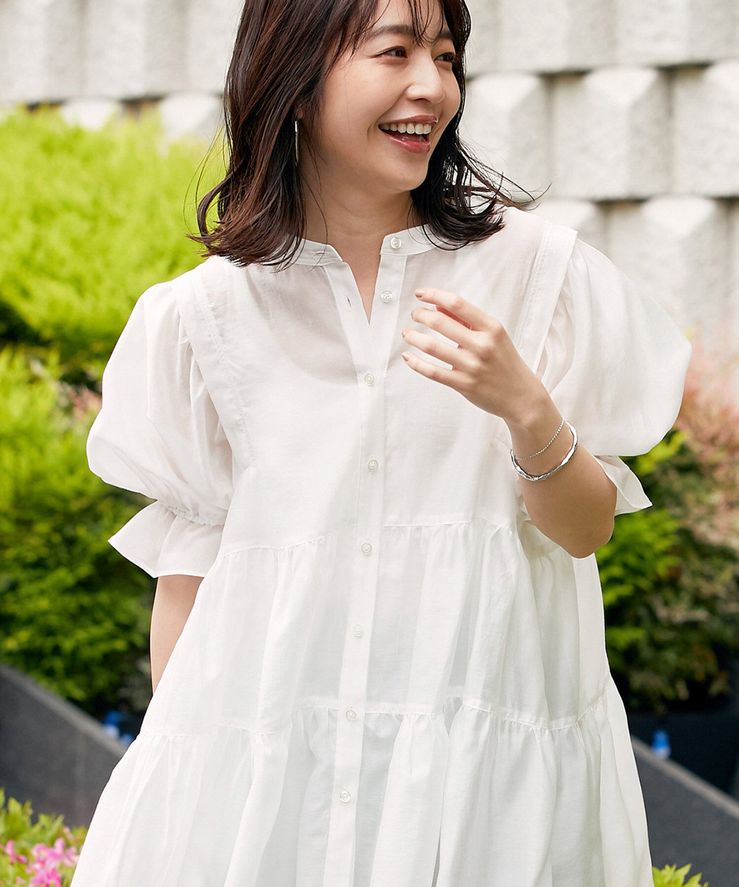 VIS「【前後2WAY】ティアードシアーチュニックブラウス」|シャツ・ブラウス|