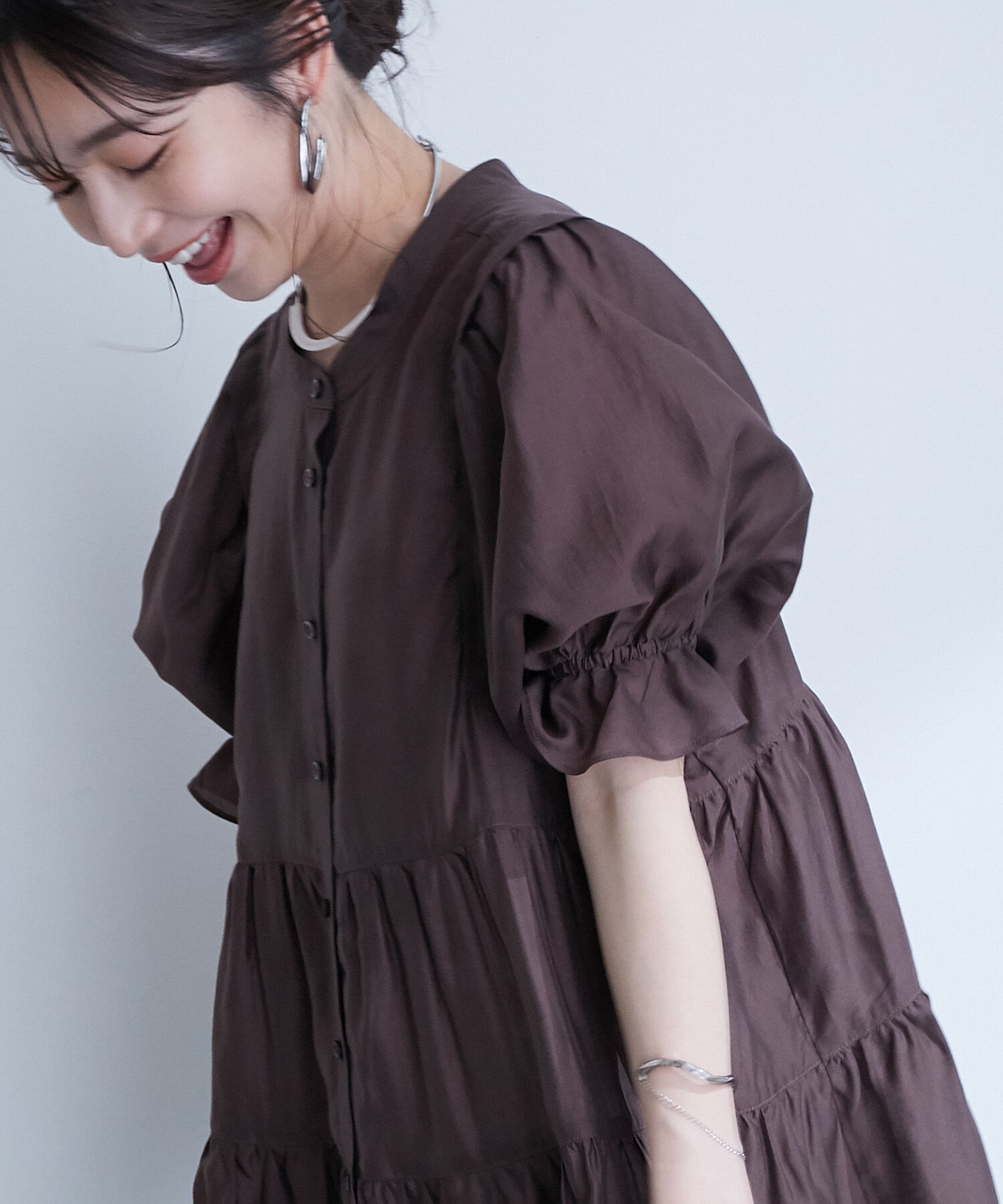 VIS「【前後2WAY】ティアードシアーチュニックブラウス」|シャツ・ブラウス|