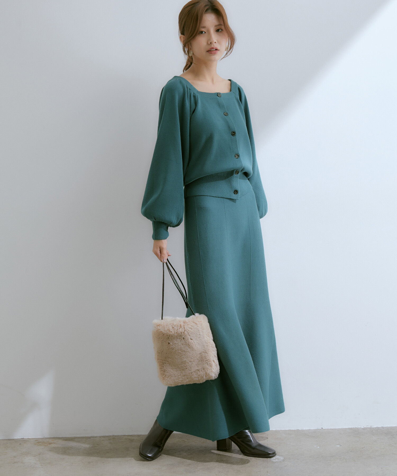 vis-a-vis「【WEB限定】前後2WAYスクエアネックニット【セットアップ対応】」|ニット・セーター|